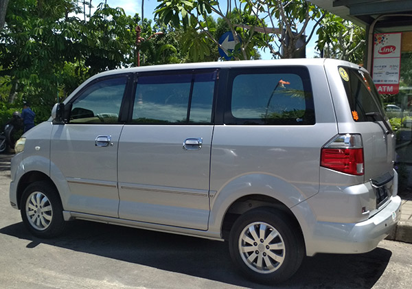 bali rent mini van