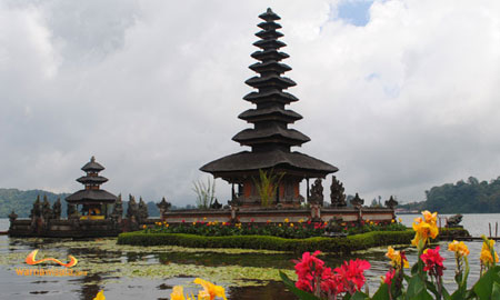 ulun danu temple bedugul bali