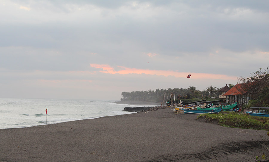 echo beach batu mejan canggu bali